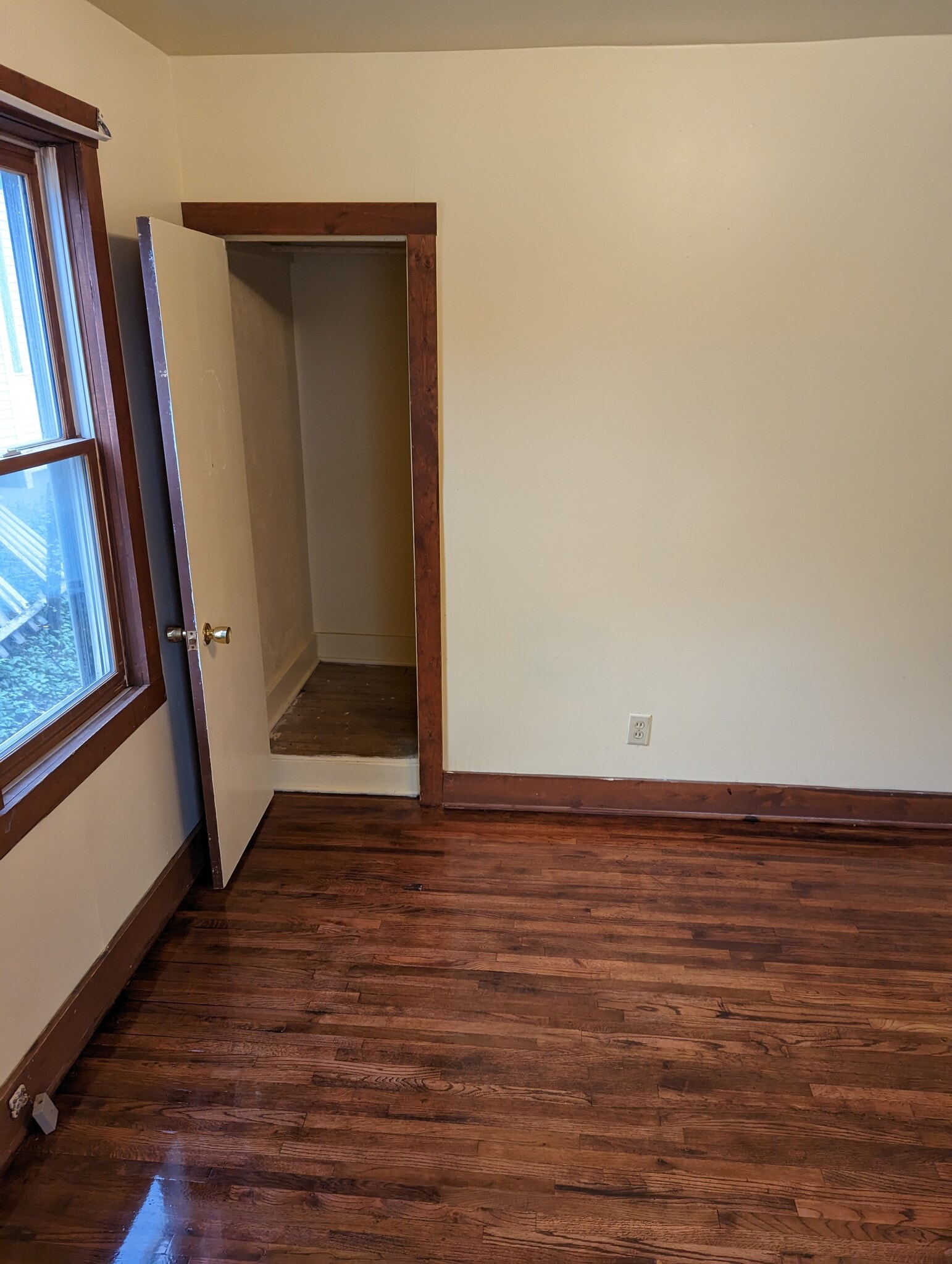 bedroom 3 - 2325 S Clinton St