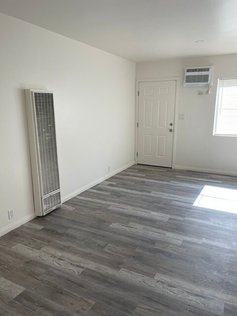 Building Photo - 11430 Cumpston St