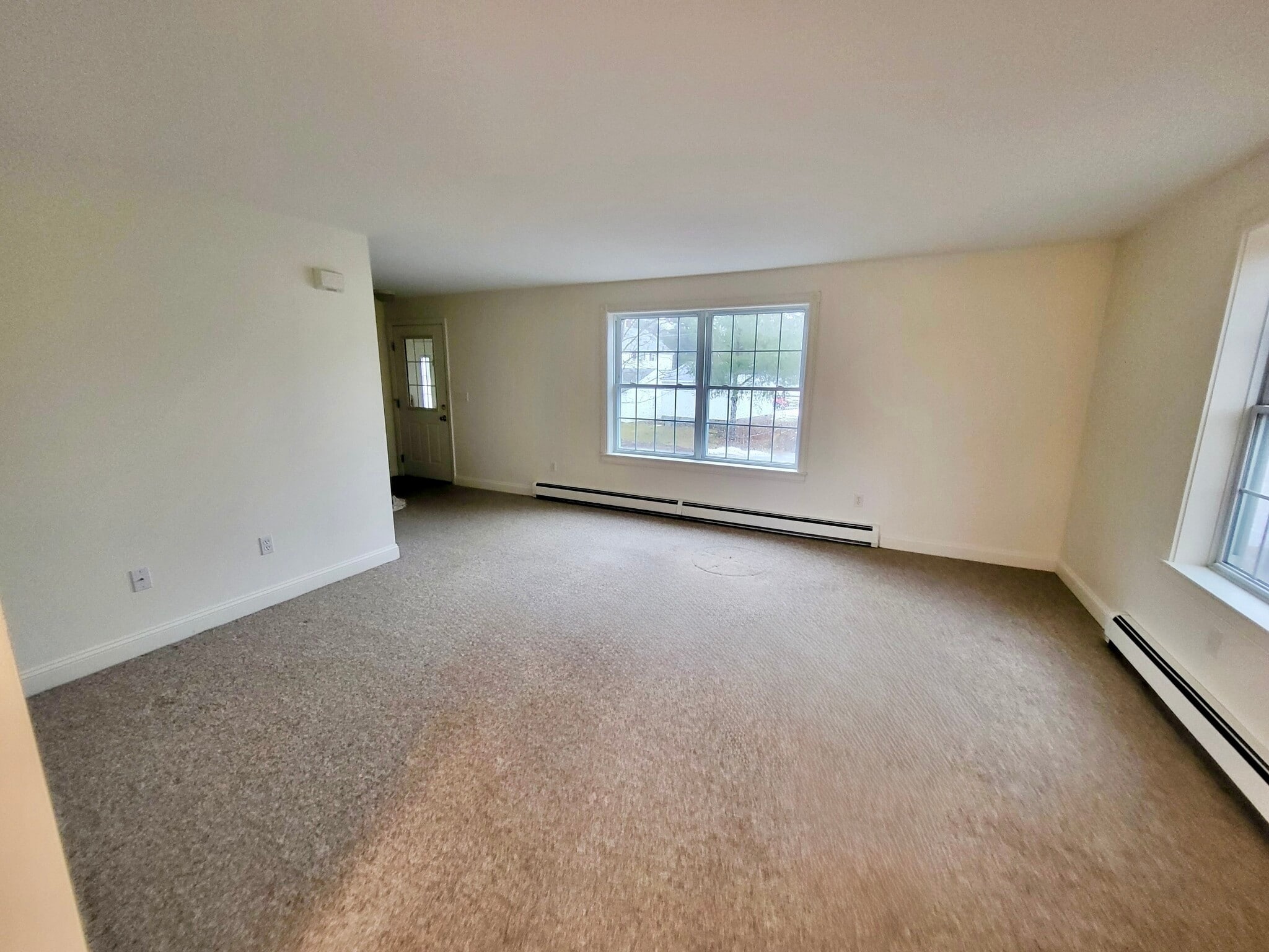 Living room - 18 Melvin Ave