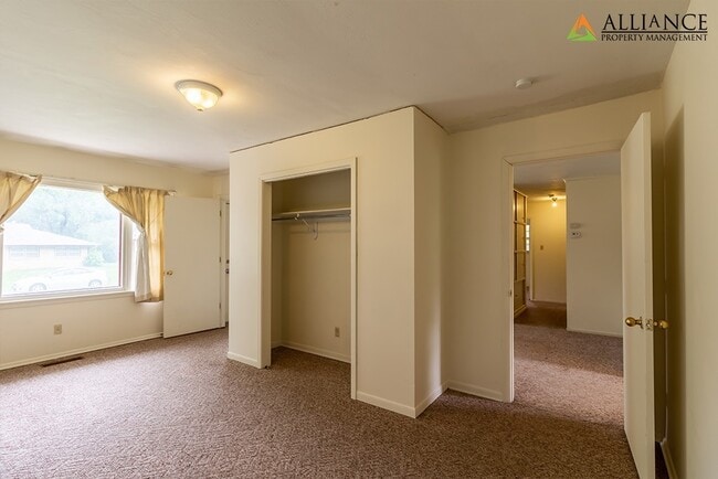 Building Photo - 1533 Pipher Ln