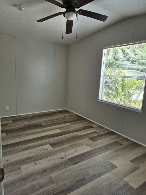 Building Photo - 503 De Resine Carre St