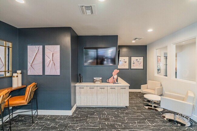 Building Photo - 2155 S 55th St