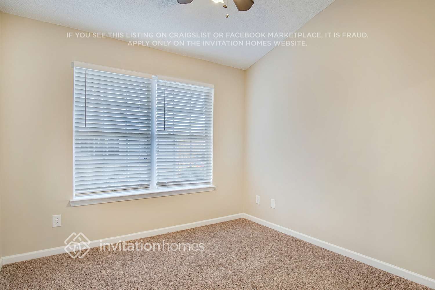 Building Photo - 263 Coral Cir