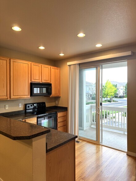 Building Photo - 9558 Pearl Cir