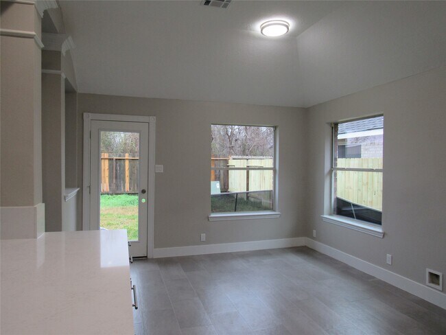 Building Photo - 2515 Old River Ln