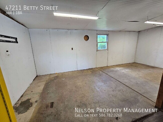 Building Photo - 47211 Betty St
