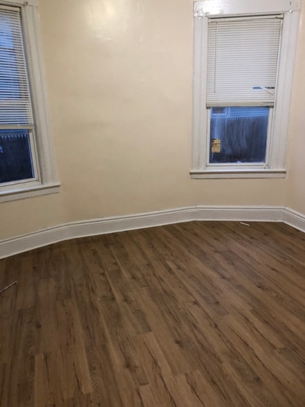 Primary Photo - 65 N 15th St