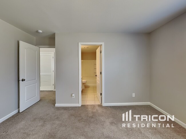 Building Photo - 6153 Salamander Run Ln