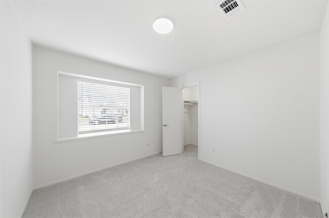 Building Photo - 16615 Dounreay Dr