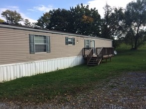 Building Photo - 2843 Winchester Ave