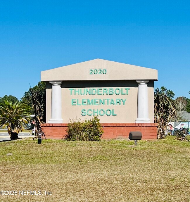 Building Photo - 1701 Covington Ln