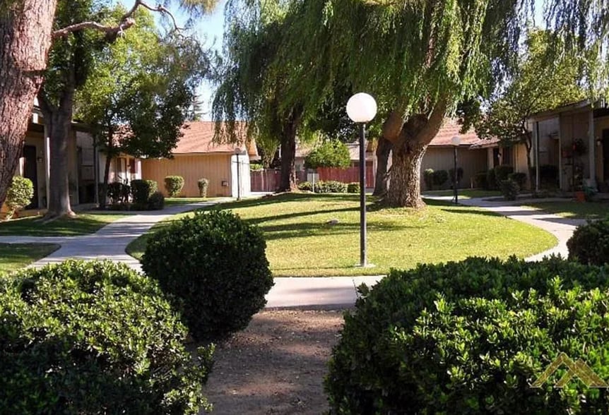 Building Photo - 4201 Planz Rd
