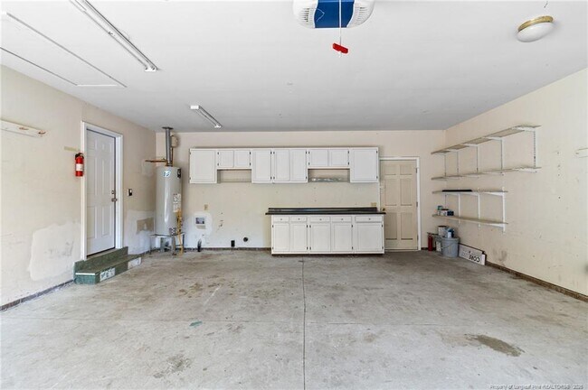 Building Photo - 2713 Leabrook Dr