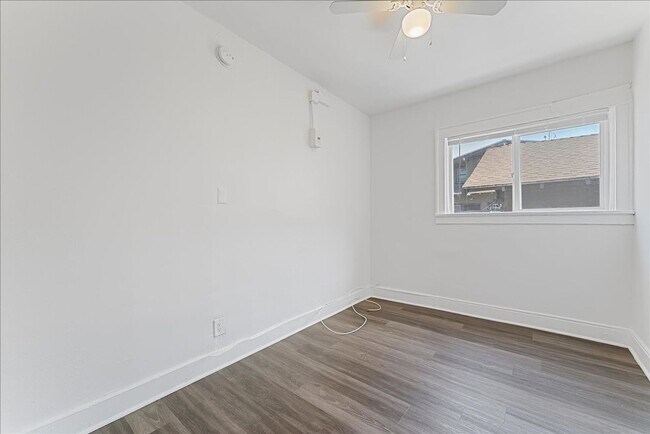 Building Photo - 1405 Cedar Ave