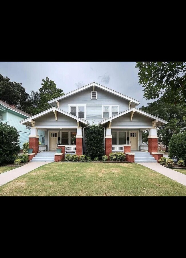 Primary Photo - Mesta Park Duplex
