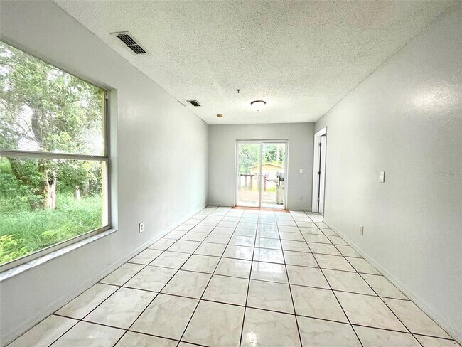 Building Photo - 9945 Wheatberry Ct