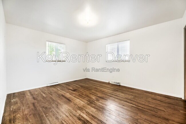 Building Photo - 4282 W Virginia Ave