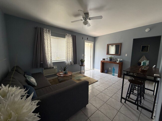 Building Photo - Beautiful 1 Bedroom Apartment for Rent!