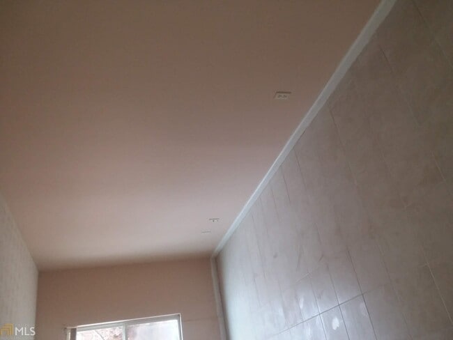 Building Photo - 7104 Fairington Village Dr