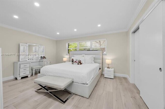 Building Photo - 11401 SW 81st Rd