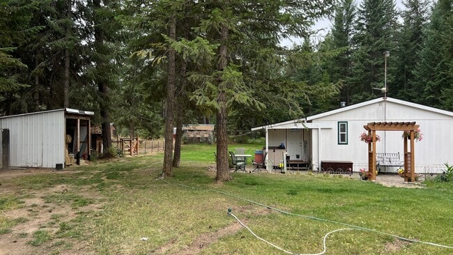 Building Photo - 39210 N Ponderosa Ln