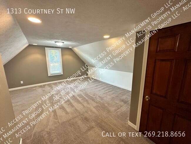 Building Photo - 1313 Courtney St NW