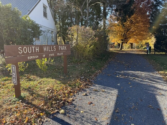 Building Photo - 138 Aikens Pl