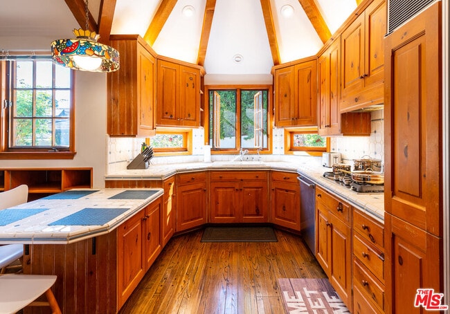 Building Photo - 2771 Club Dr