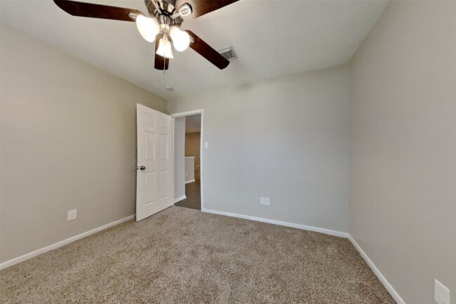 Building Photo - 12618 Duchess Ln