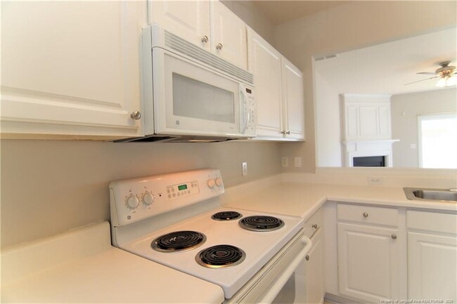 Building Photo - 5132 TwelvePole Dr