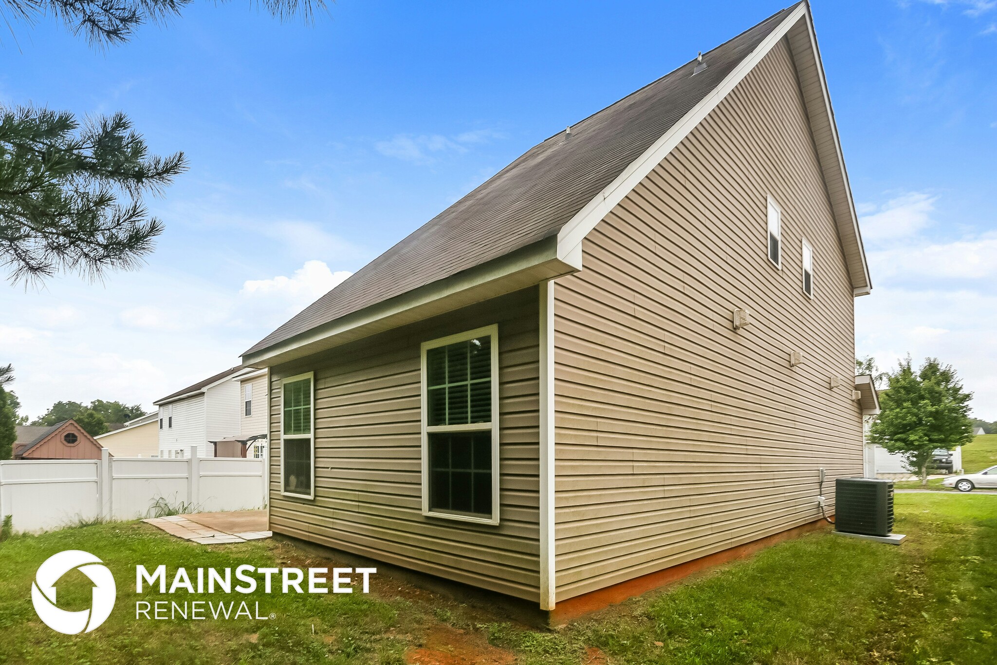 Building Photo - 4148 Broadstairs Dr SW