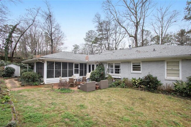 Building Photo - 3873 Land O Lakes Dr NE