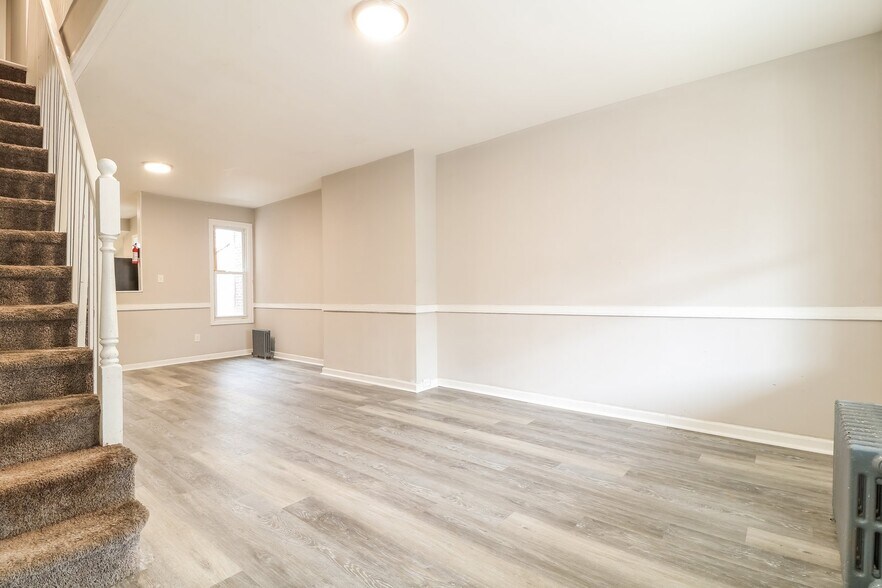 Building Photo - 6139 Algard St