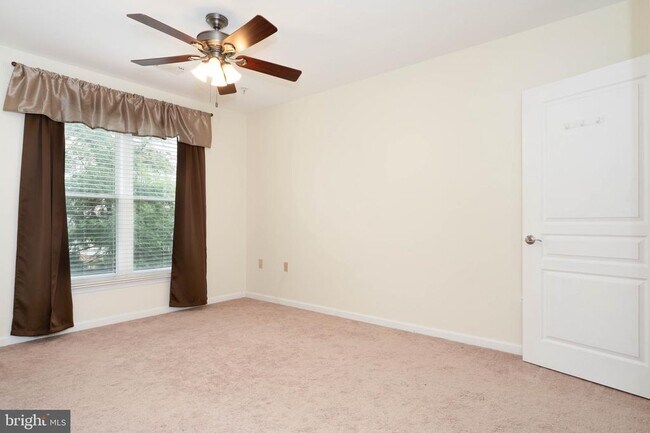 Building Photo - 2204 Westcourt Ln