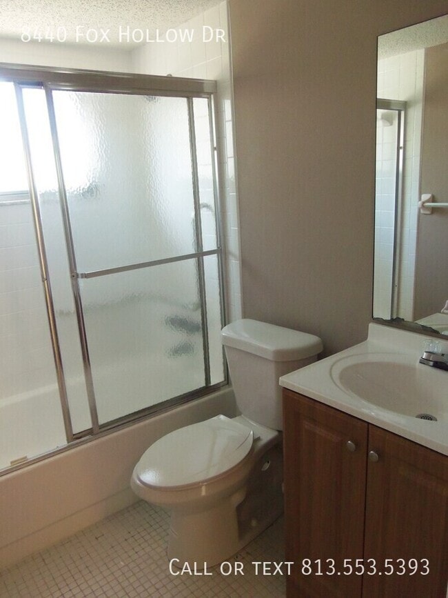 Building Photo - 8440 Fox Hollow Dr