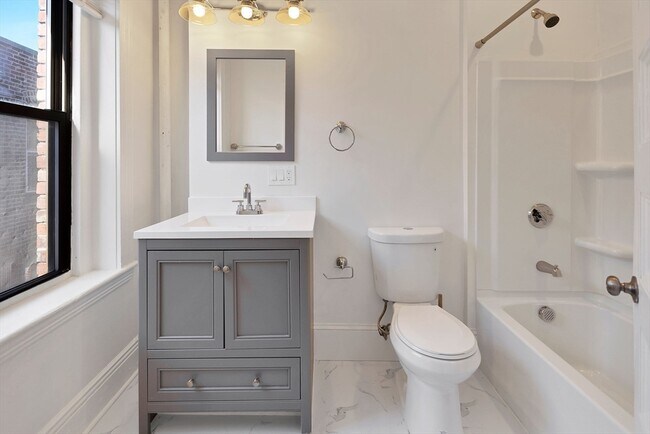 Building Photo - 866 Huntington Ave