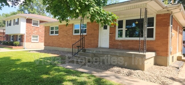 Building Photo - 3412 Winnland Dr
