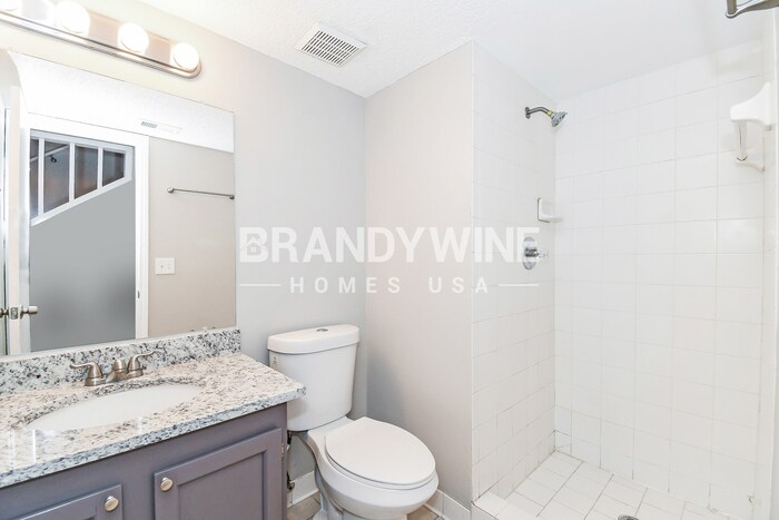 Building Photo - 11251 Windtree Dr E