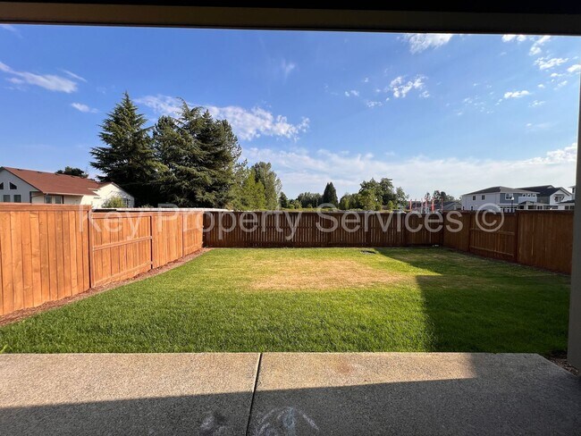 Building Photo - Gorgeous Modern Traditional Home in Brush ...