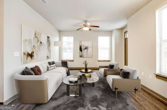 Building Photo - 800 Milwood St