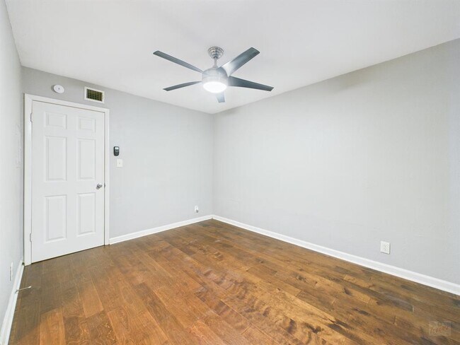 Building Photo - 3018 S 1st St