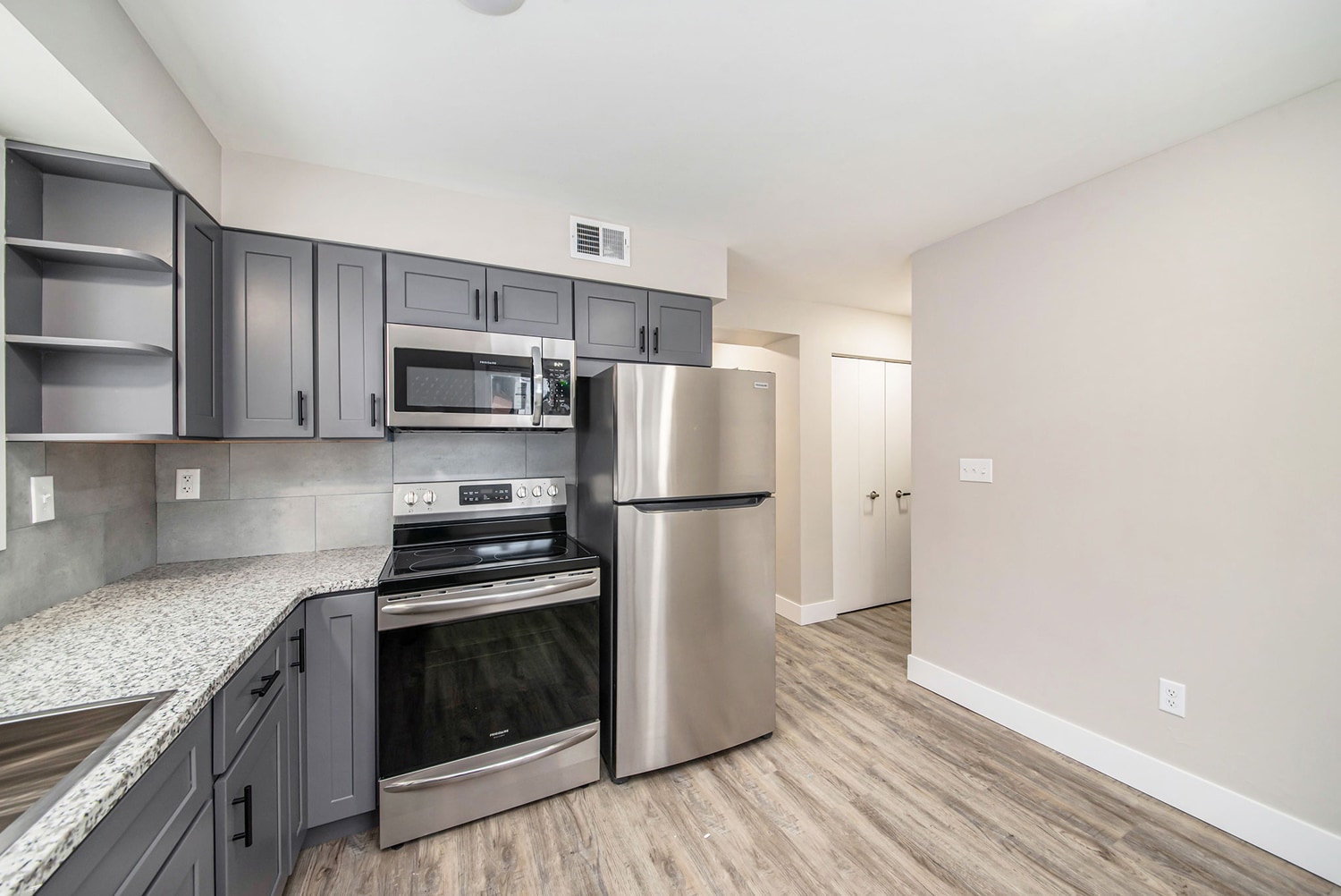 Building Photo - 174 S Fremont St NE