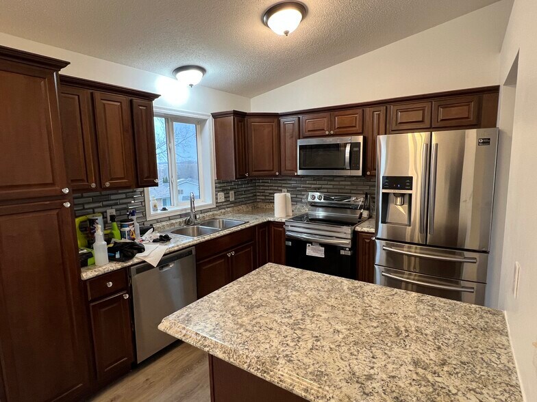 Building Photo - 5409 King Arthur Dr NW