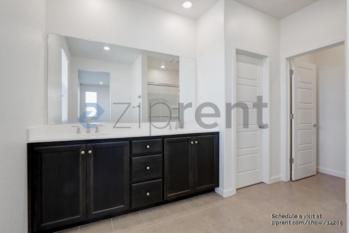 Building Photo - 1300 Renewal Ln