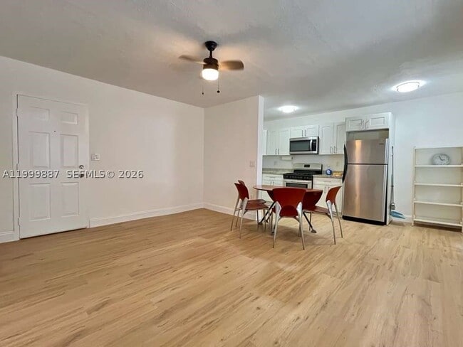 Building Photo - 7928 Harding Ave