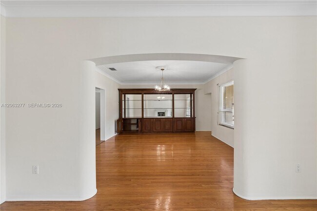 Building Photo - 2514 Granada Blvd