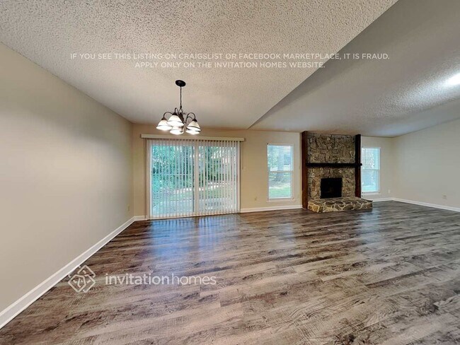 Building Photo - 4700 Cricklewood Ln