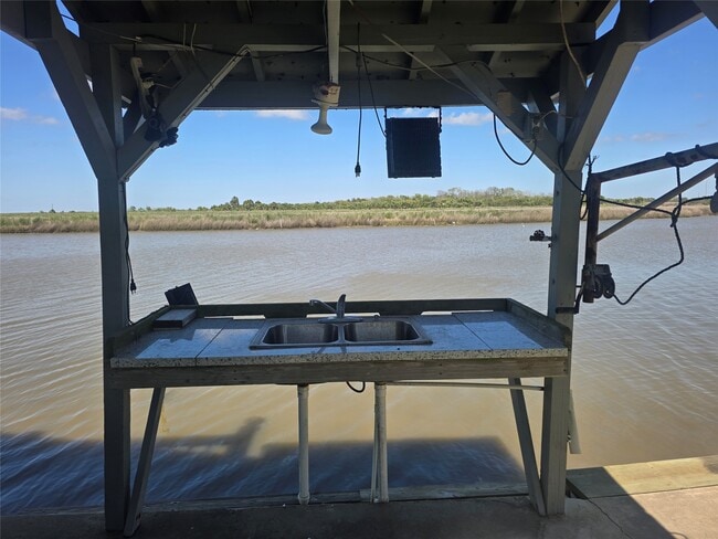 Building Photo - 211 Redfish Dr