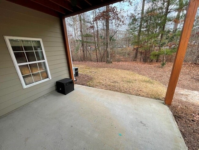 Building Photo - 12785 Doe Dr