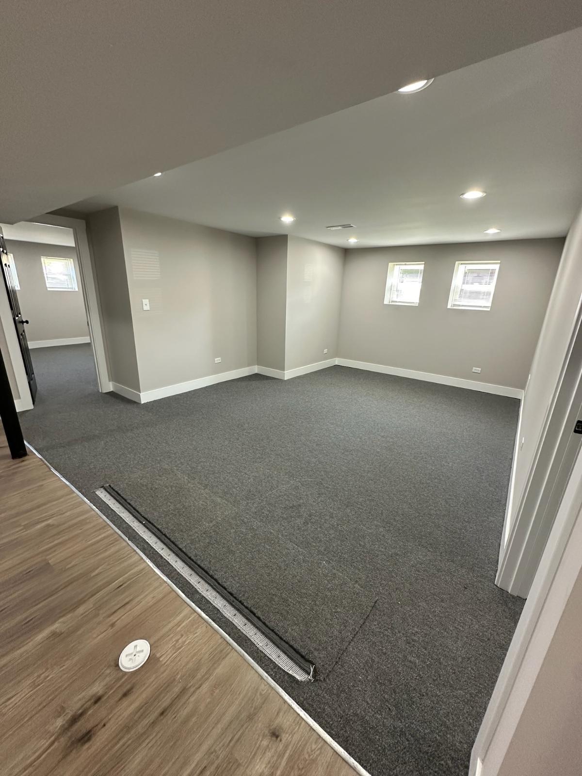Building Photo - 1056 W 81st St
